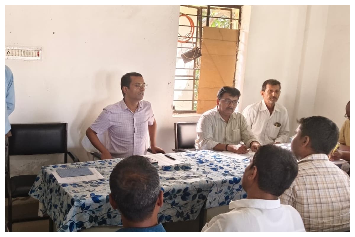 दरभंगा: जाले में उर्वरक दुकानदारों के साथ कृषि विभाग की बैठक, दिए सख्त निर्देश