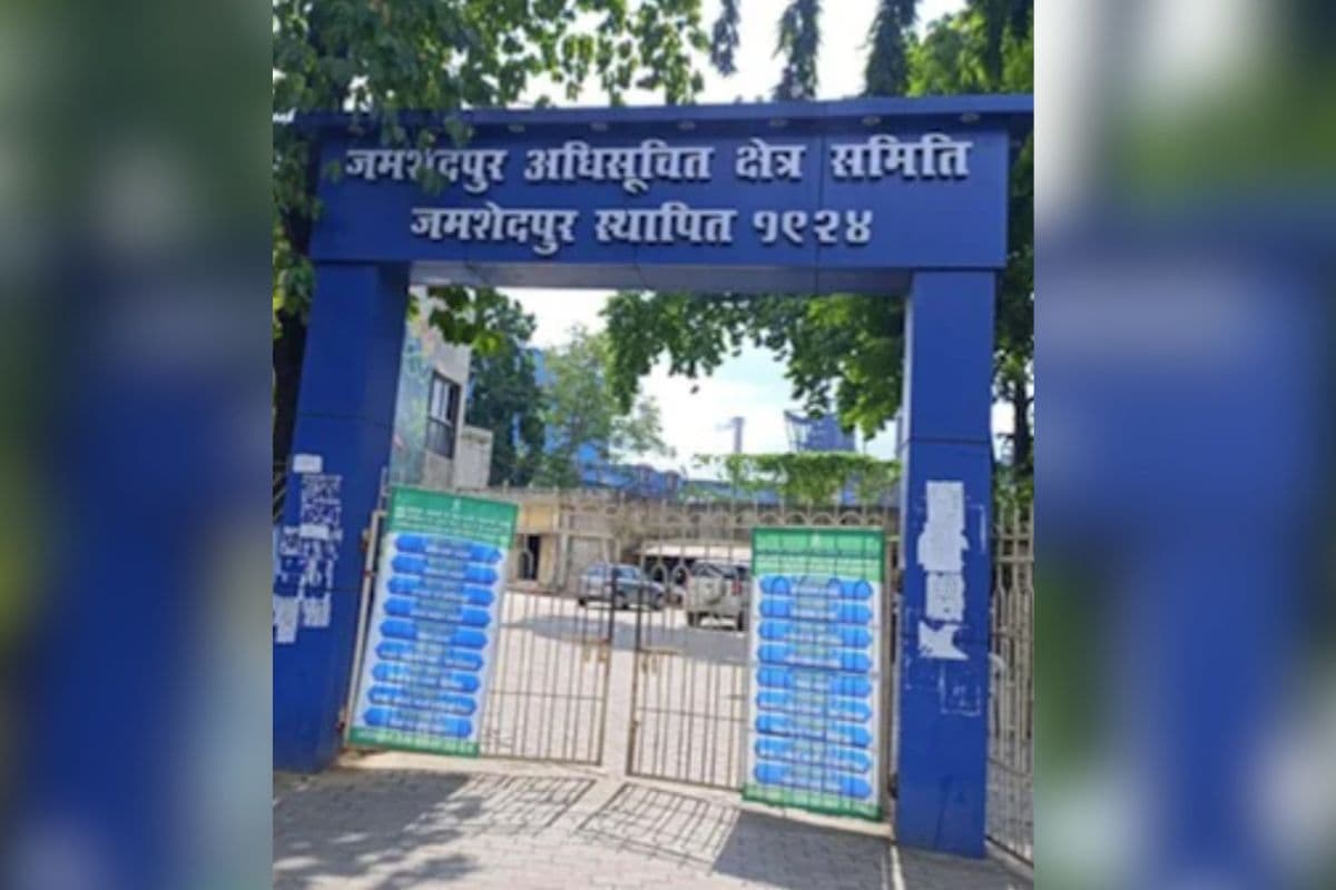 जमशेदपुर : 17वीं बार निकला भुइयांडीह जेपी सेतु बस पड़ाव के हॉल, दुकान और अन्य का टेंडर 