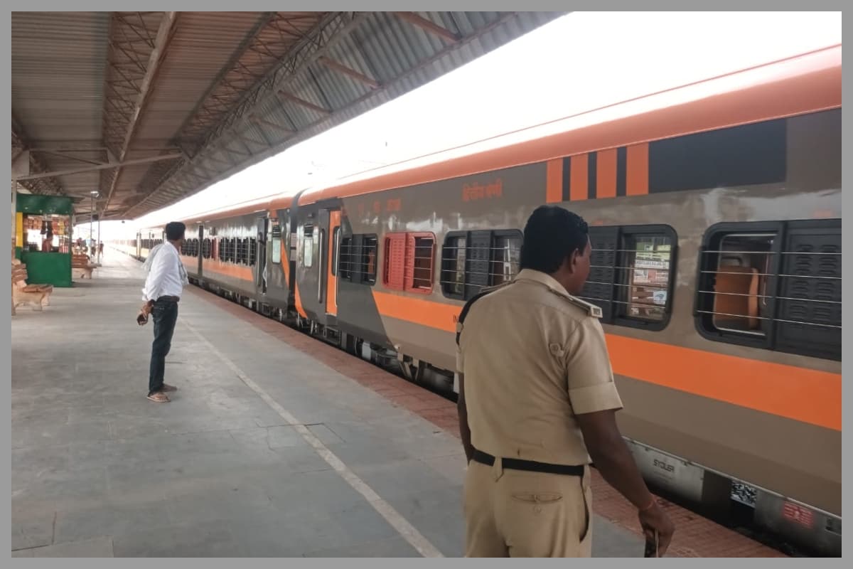 Madhubani: झंझारपुर को मिली बड़ी रेल सौगात, अमृत भारत एक्सप्रेस का होगा ठहराव
