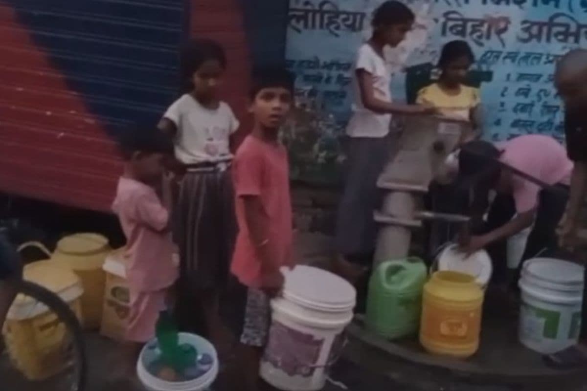 कैमूर के चांद में आंधी-तूफान से भारी नुकसान, बिजली सेवा बाधित