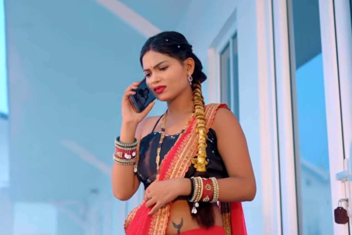 देसी रोमांस-शानदार म्यूजिक से छाया टरेनिया पिया, खुशी कक्कड़ के भोजपुरी सॉन्ग ने मचाया तहलका