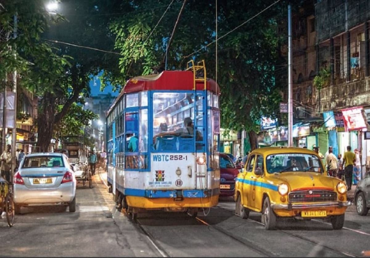 कोलकाता में 60 घंटे तक इन पर रूटों रहेगी अस्त-व्यस्त ट्रैफिक, चिंगड़ीहाटा में होगा मेट्रो इंटीग्रेशन का काम