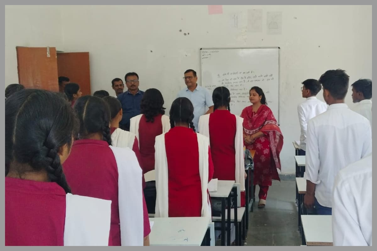 Motihari: कोटवा में मॉडल स्कूल के लिए राजपुर मठिया विद्यालय चयनित