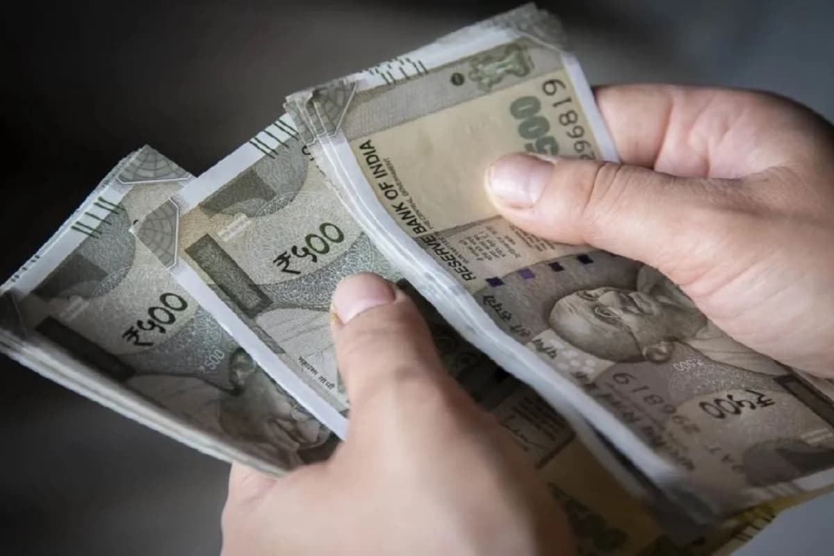 Muzaffarpur: हड़ताल में भी चलता रहा खेल! पंचायत सचिवों ने डोंगल से निकाले करोड़ों रुपये