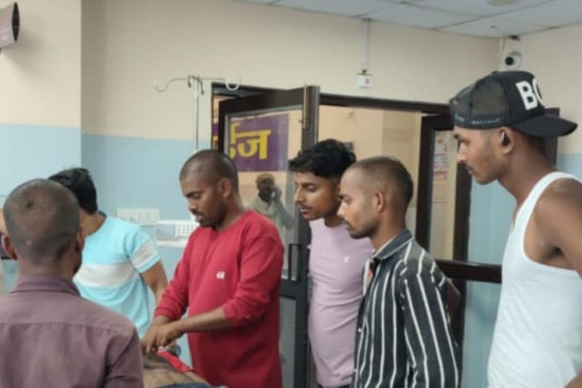 नालंदा जिले के महमदपुर गांव में सड़क हादसा अज्ञात वाहन की टक्कर से बाइक सवार की मौत