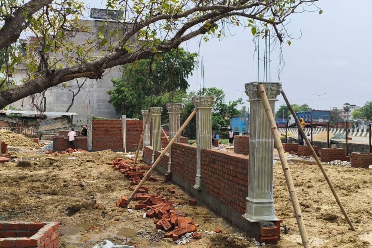 नवादा में दिखेगी ककोलत जलप्रपात की झलक, शहर के चौक पर हो रहा सौंदर्यीकरण, लाइटिंग और फव्वारों का निर्माण