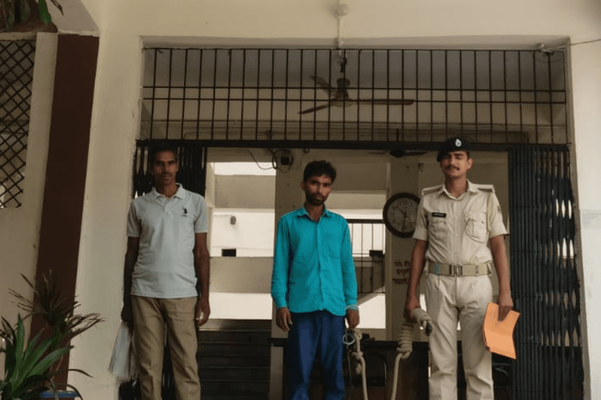 नवादा के सिरदला में पुलिस की बड़ी कार्रवाई, शराब मामले में लंबे समय से फरार आरोपी गिरफ्तार, भेजा गया जेल