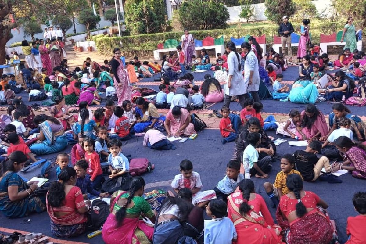 टाटा डीएवी पब्लिक स्कूल नोवामुंडी में मदर्स डे पर कार्यक्रम आयोजित 