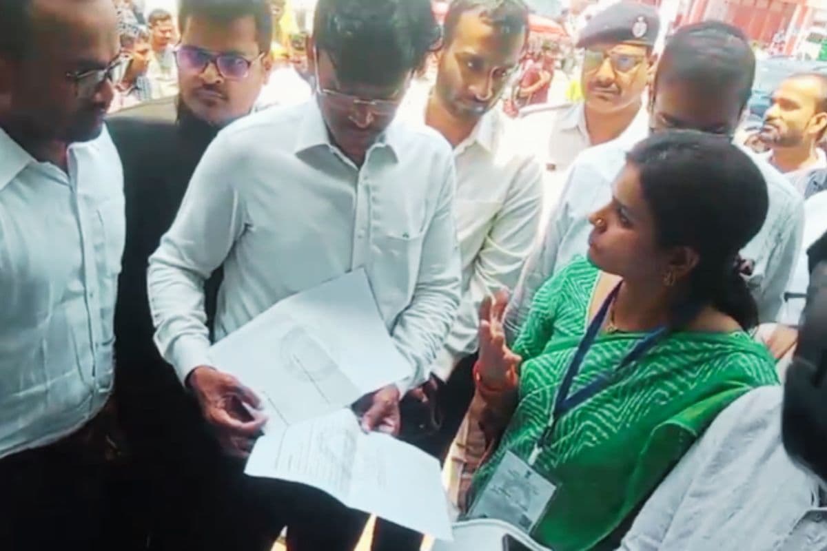 पटना में डीएम ने की जनगणना की शुरुआत, 31 मई तक घर-घर होगा सर्वे