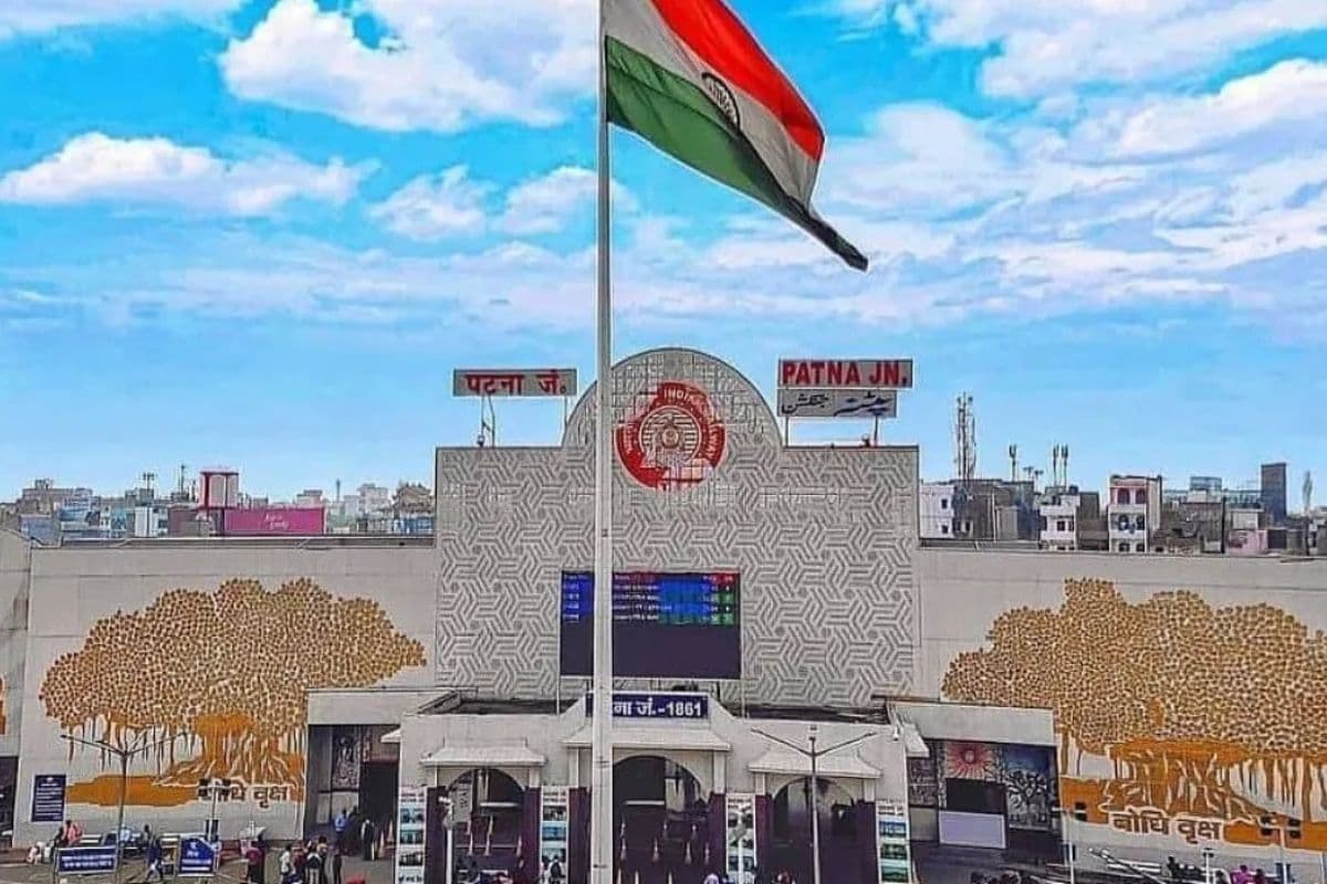 पटना जंक्शन पर ट्रेन की इंतजार में खड़ी महिला से छिनतई, जांच में जुटी पुलिस