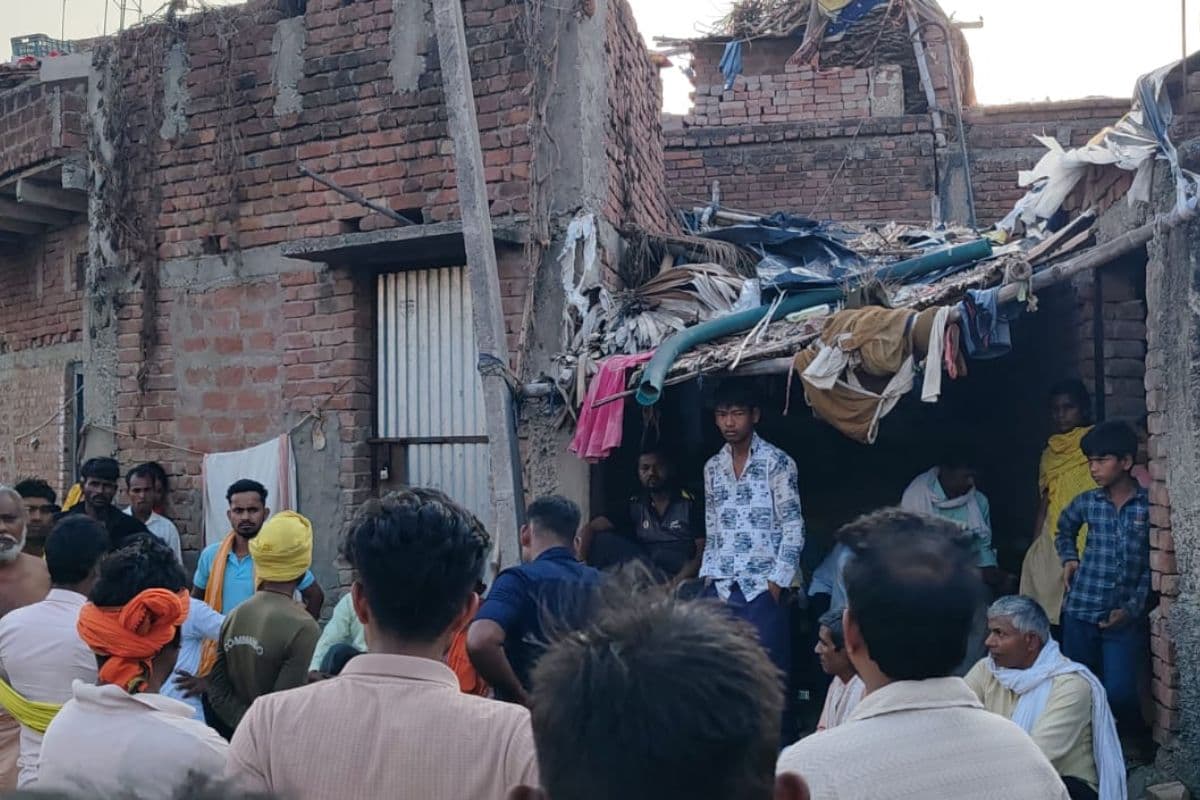 रोहतास गोलीबारी अपडेट, वाराणसी में इलाज के दौरान युवक की मौत, सिर में लगी थी गोली, जानिए पूरा मामला