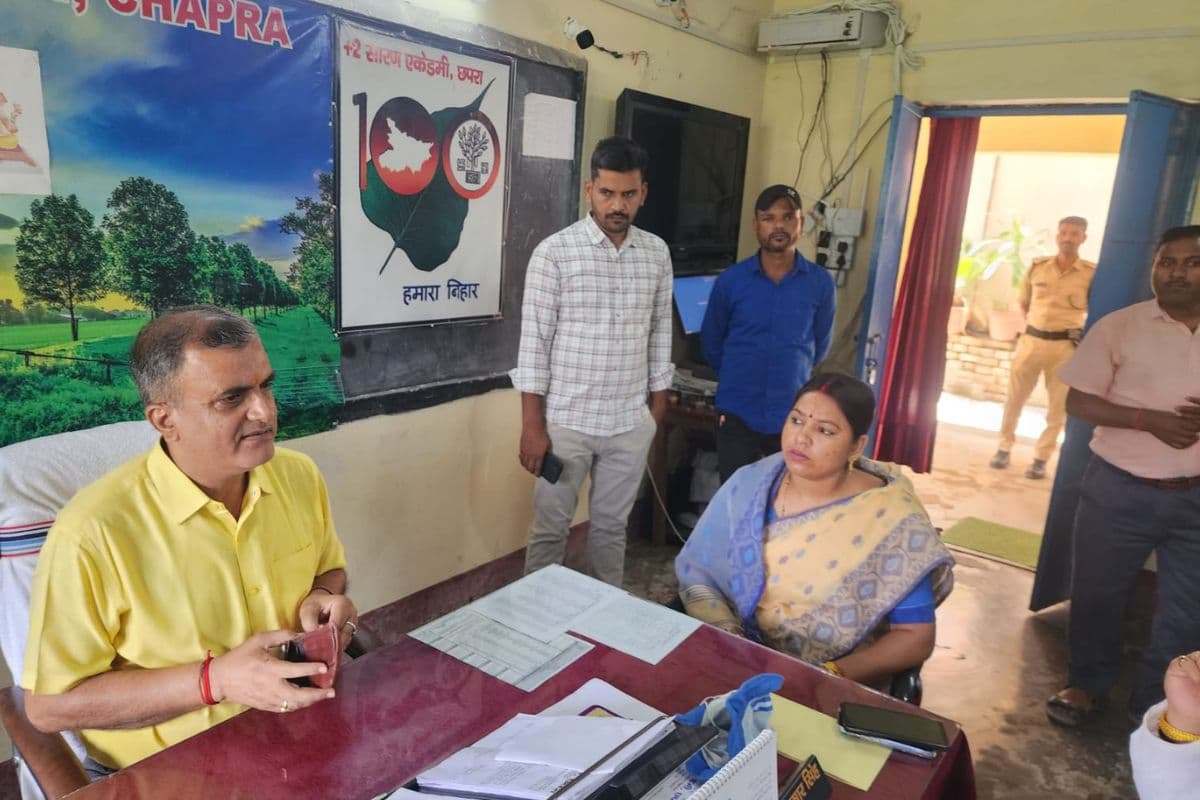 छपरा विधायक छोटी कुमारी ने स्कूलों का किया निरीक्षण, शैक्षणिक व्यवस्था व सुविधाओं का लिया जायजा