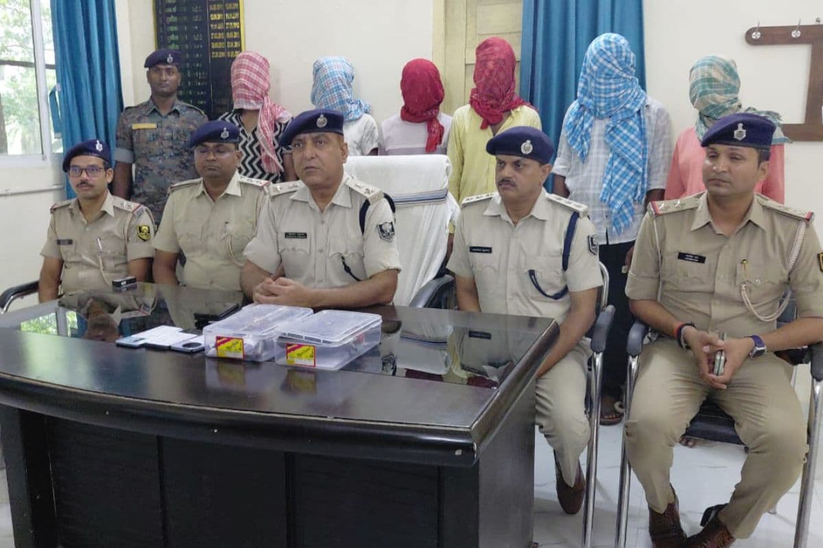 पटना ग्रामीण पुलिस को बड़ी सफलता, तीन साल से फरार दो हत्यारोपी गिरफ्तार