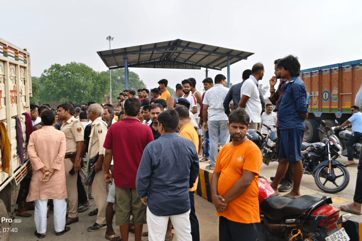 पीपरा टॉल प्लाजा के पास दर्दनाक हादसा, इंदिरा आवास सहायक की मौत