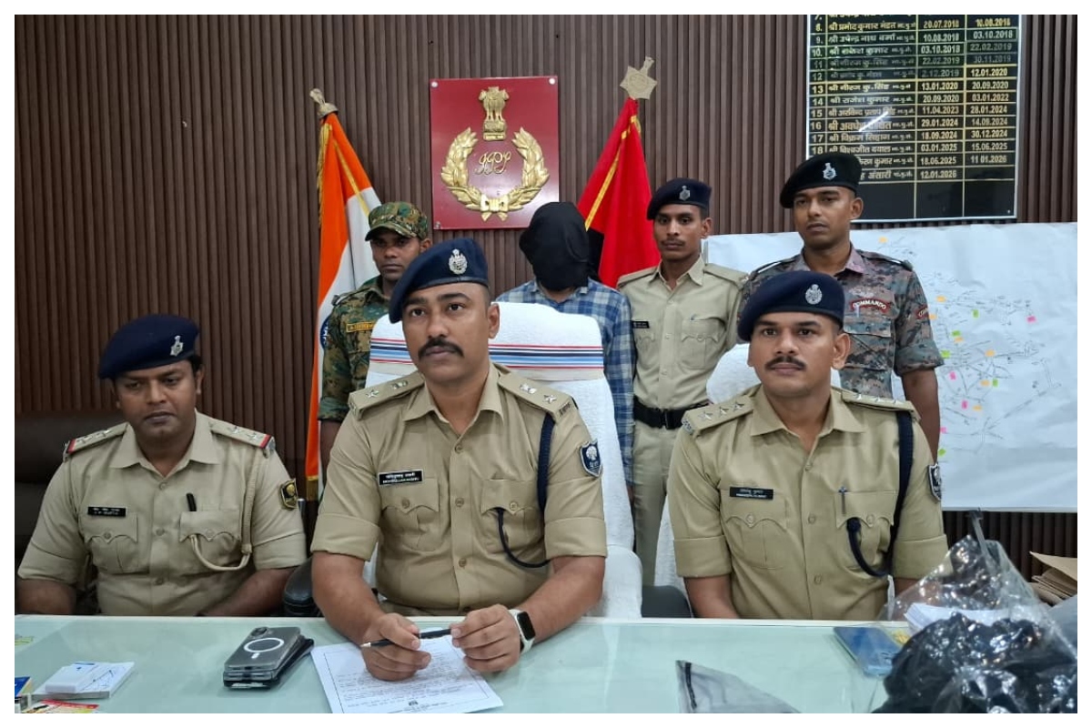 Muzaffarpur News: अंतर्राज्यीय साइबर फ्रॉड गिरोह का सदस्य गिरफ्तार , लैपटॉप और मोबाइल जब्त