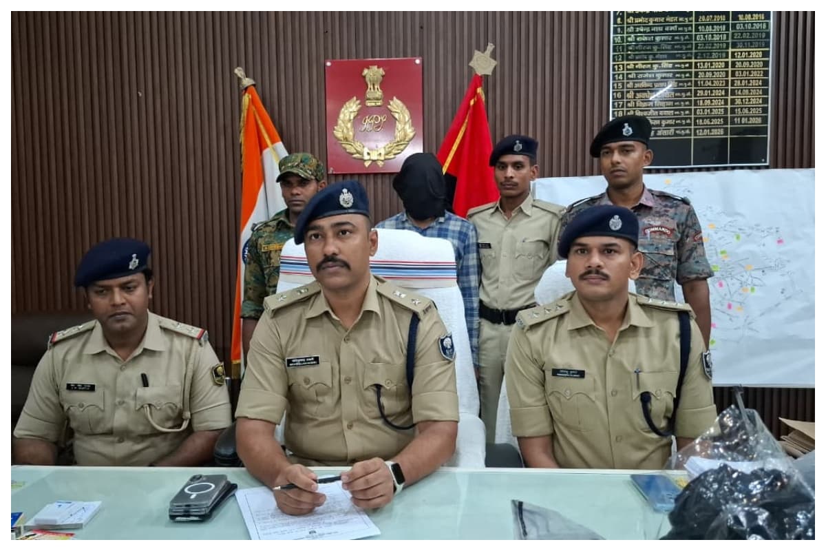 Muzaffarpur News: अंतर्राज्यीय साइबर फ्रॉड गिरोह का सदस्य गिरफ्तार , लैपटॉप और मोबाइल जब्त