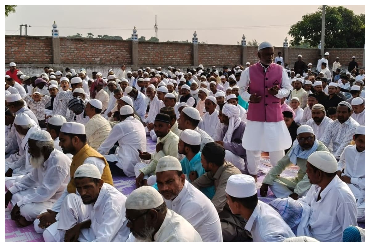 Madhubani News: मधुबनी में दिखा बकरीद का उत्साह, सुरक्षा व्यवस्था के बीच मस्जिदों में अदा की गई नमाज