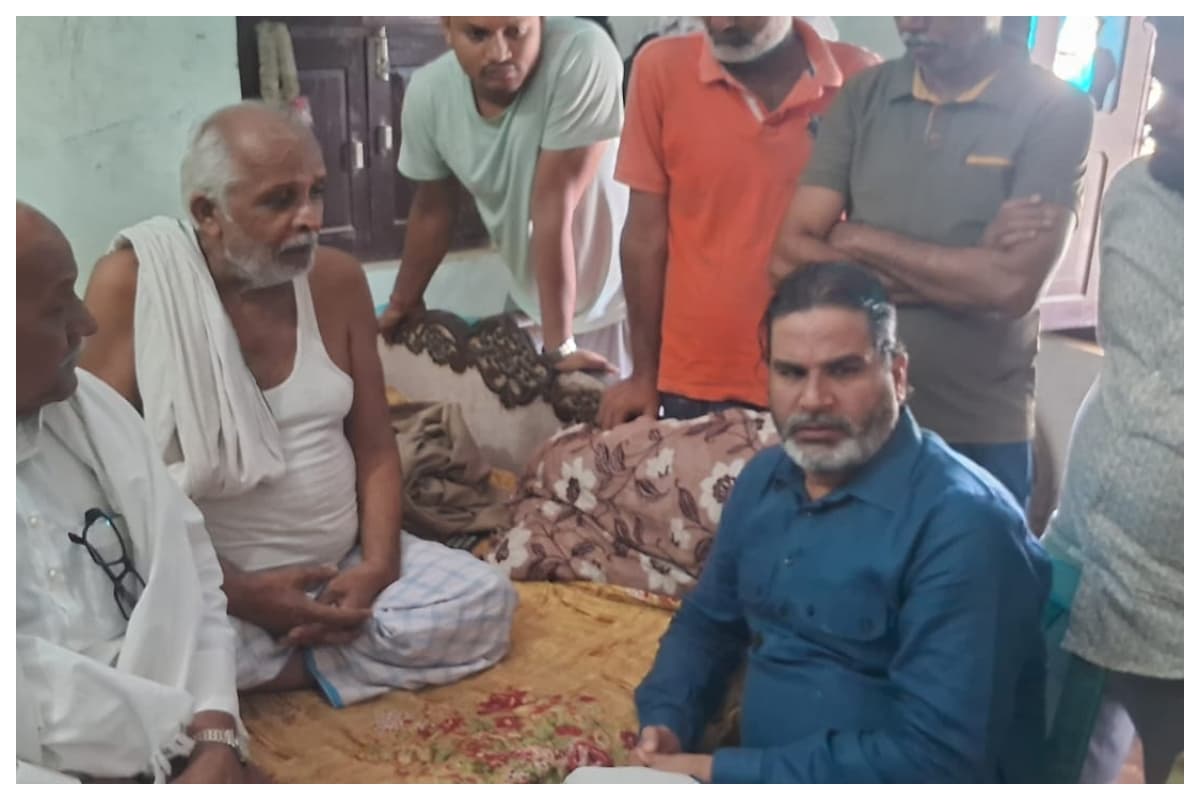 शिवहर: समोद हत्याकांड पर प्रशांत किशोर ने जताया दुख, परिजनों से की मुलाकात