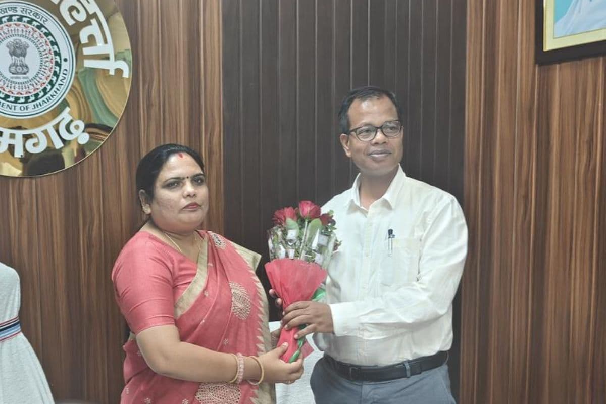 रामगढ़ में तीन नए पदस्थापित वरीय पदाधिकारियों ने संभाली जिम्मेदारी 