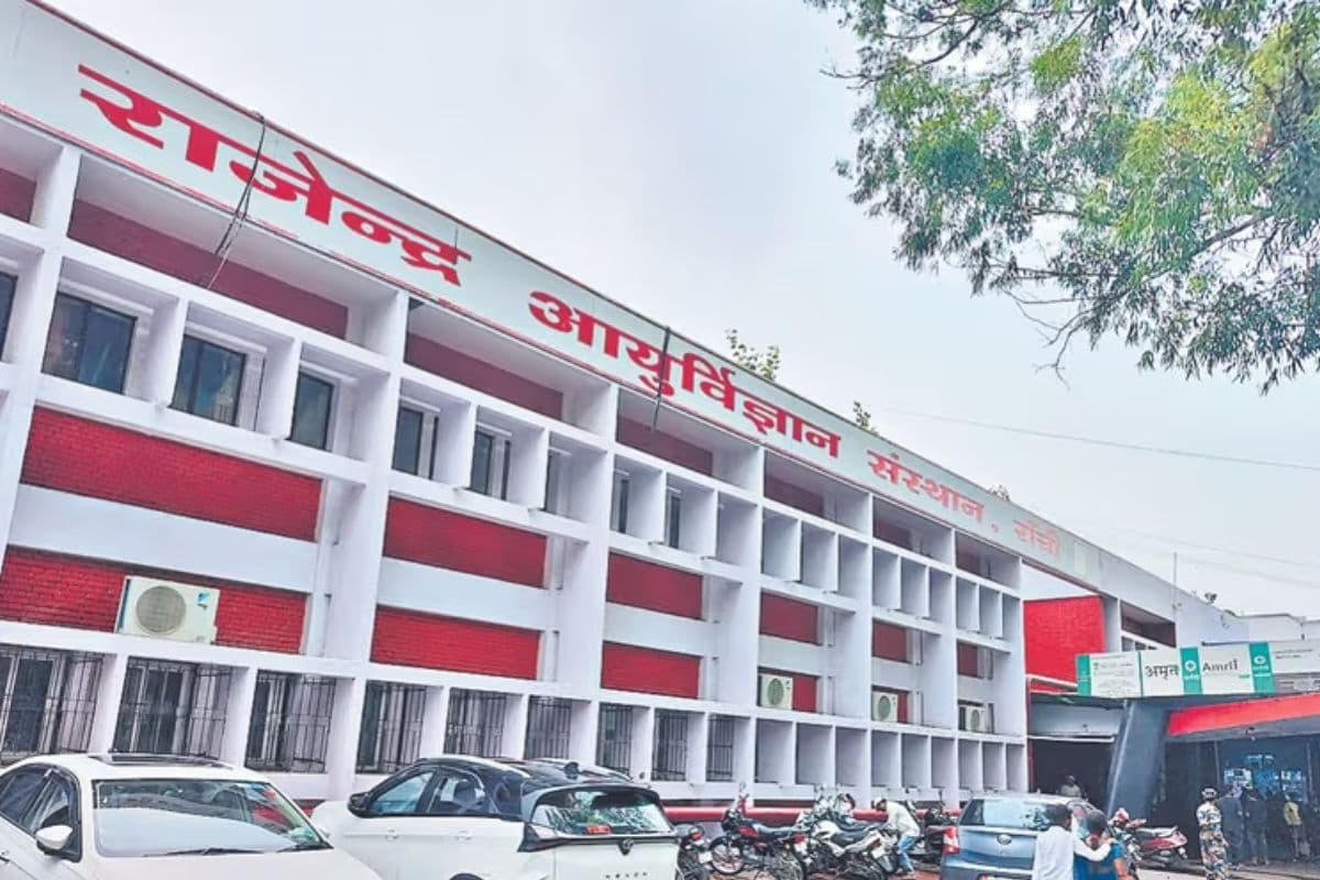 रांची: रिम्स में हंगामा, मरीज के परिजन और डॉक्टर के बीच मारपीट 