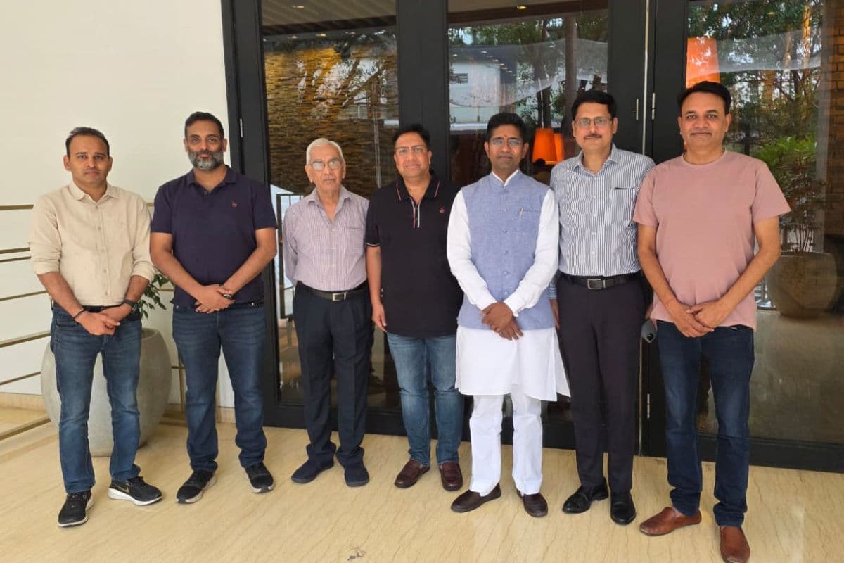बदलते बिहार का संदेश लेकर पैन IIT समिट पहुंचे विधायक रूहेल रंजन, निवेश और स्टार्टअप पर हुई चर्चा