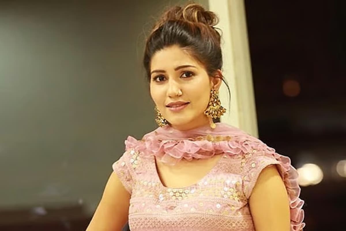 पति वीर के नाम का टैटू हटवाना चाहती हैं Sapna Choudhary, शादी पर बोली- प्यार एक अलग चीज है
