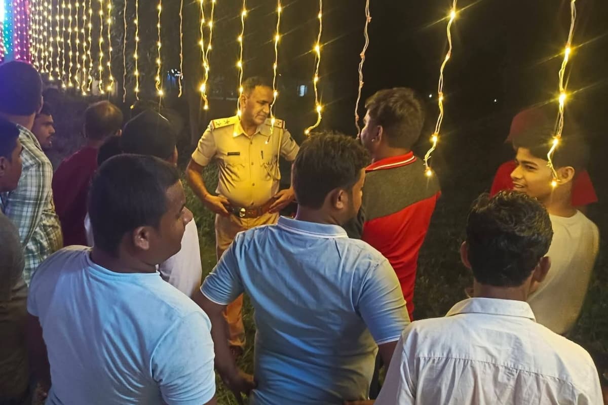 Darbhanga: बस और बाइक की आमने-सामने टक्कर, दो युवक गंभीर रूप से घायल