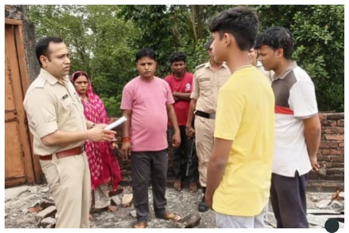 शिवहर एसपी एक्शन मोड में, चोरी और संदिग्ध मौत मामले की जांच खुद संभालने पहुंचे
