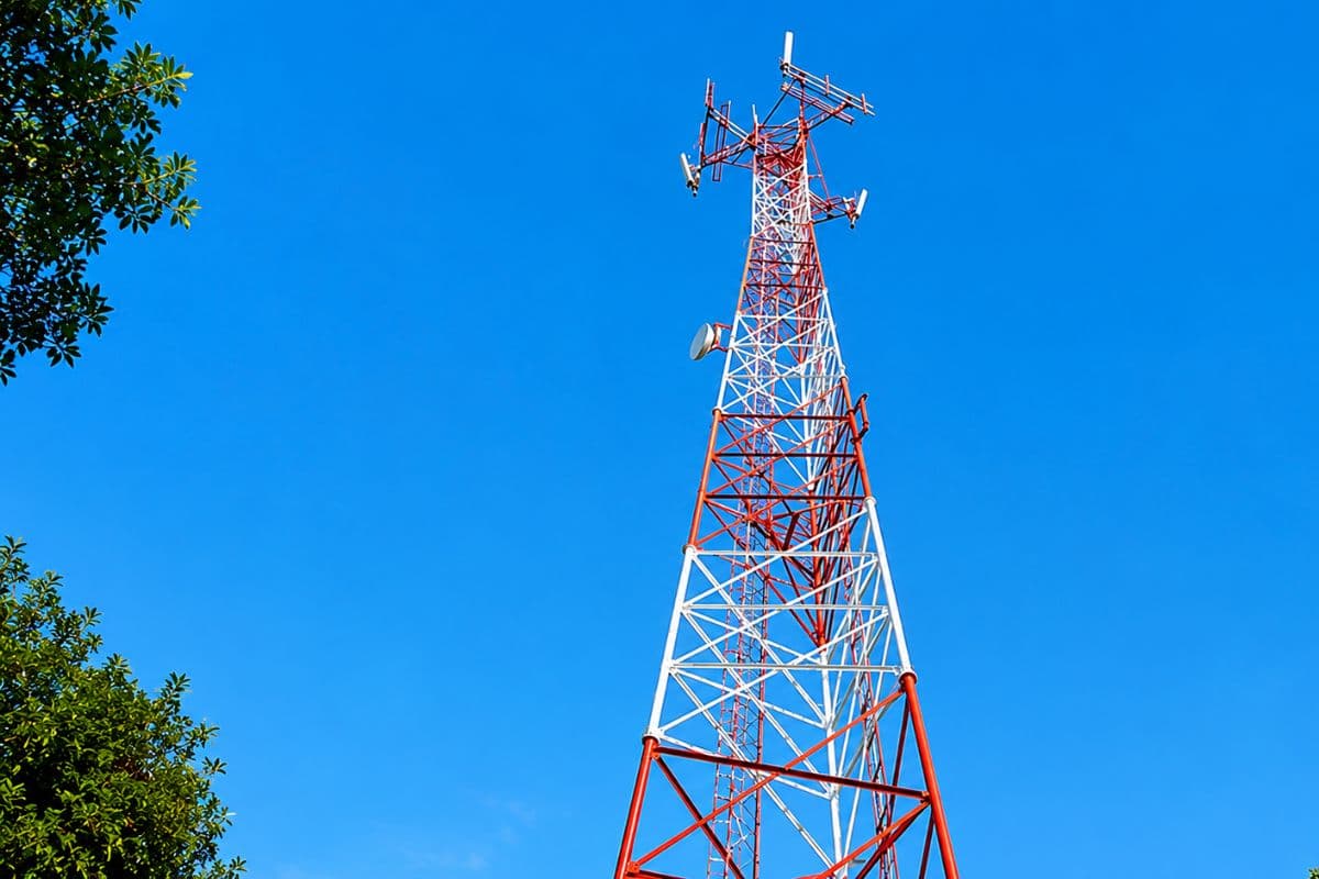 TRAI Report 2026: जियो-एयरटेल के बढ़े लाखों यूजर्स, 5G इंटरनेट ने पकड़ी रफ्तार
