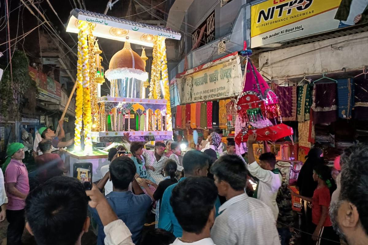जहानाबाद में शांति और सद्भाव के साथ निकला ताजिया जुलूस, हिंदू-मुस्लिम समुदाय ने दिया भाईचारे का संदेश