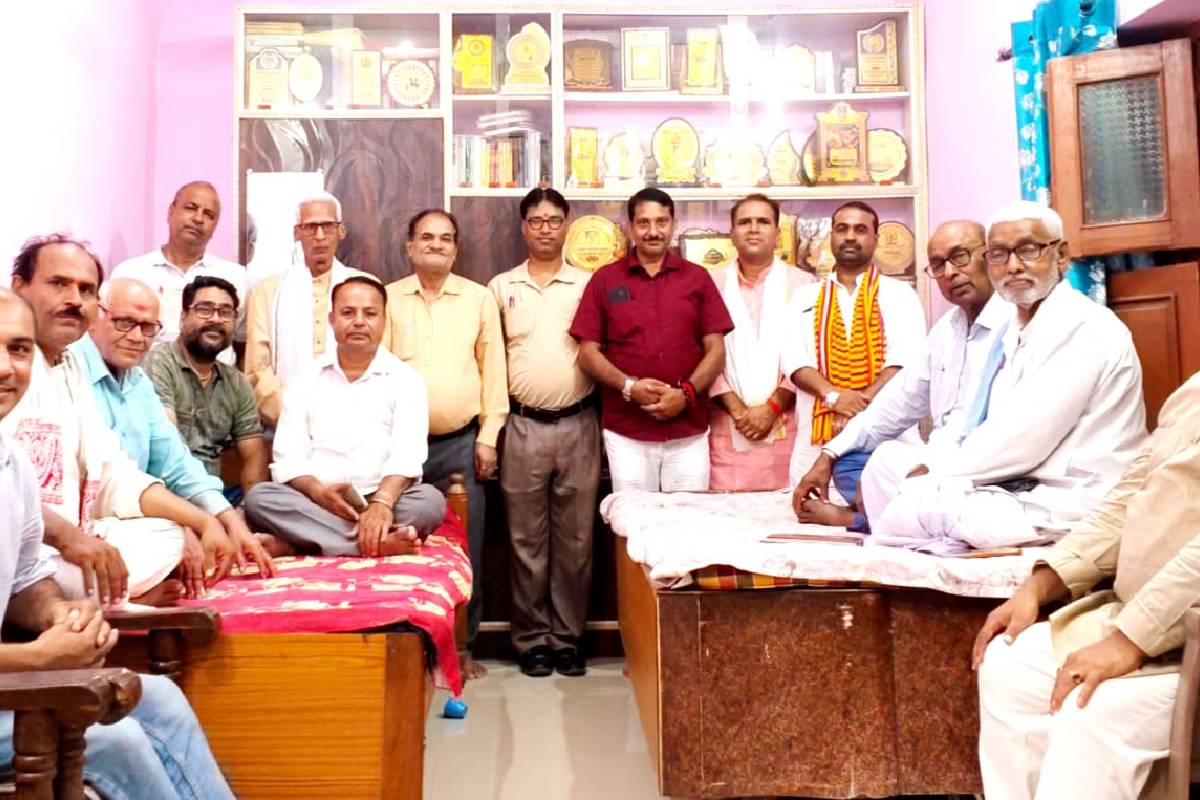 औरंगाबाद में काव्य-संध्या में देर रात तक बहती रही साहित्य की रसधार, कवियों ने बांधा समां