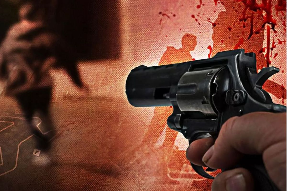 कैमूर में पंचायत के दौरान फायरिंग, 5 लोग घायल, आपसी विवाद में पिता-पुत्र गिरफ्तार