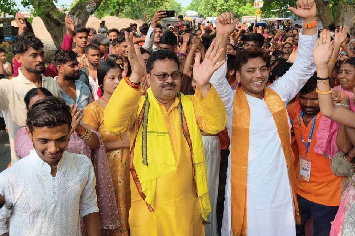 नूरसराय के दहपर गांव में निकली भव्य झांकी, भागवत कथा में उमड़ी श्रद्धालुओं की भारी भीड़