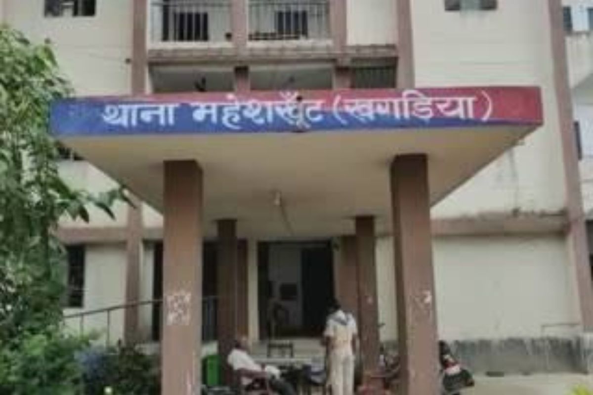खगड़िया में हथियार के साथ नाबालिग गिरफ्तार, पुलिस को देख साथी मौके से फरार