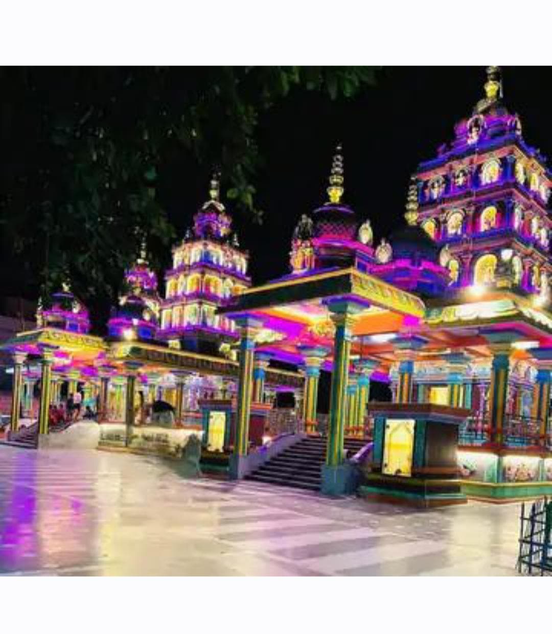 भक्ति और कला का अनूठा संगम : दक्षिण बिहार का सबसे भव्य धार्मिक स्थल है नवादा का गोवर्धन मंदिर, शाम की महाआरती में उमड़ती है भारी भीड़