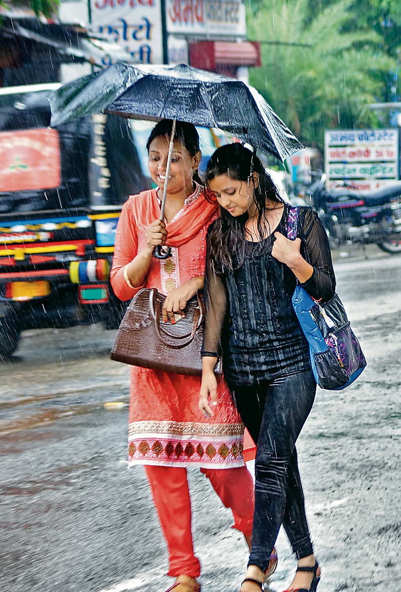 सासाराम में मौसम का यू-टर्न : आज छाए रहेंगे बादल, हल्की बारिश से भीषण गर्मी से मिलेगी राहत
