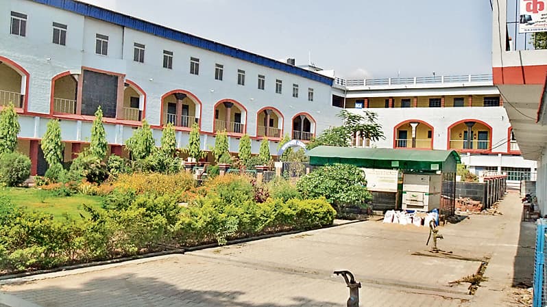 आज का मौसम : शनिवार को गर्मी और उमस से लोगों को करना होगा सामना