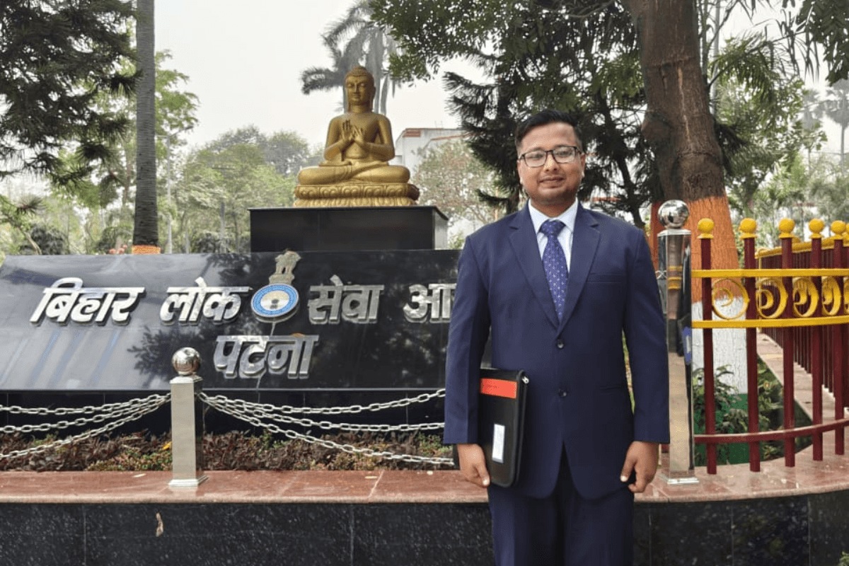 पटना के जय प्रकाश का हुआ 70वीं BPSC में  चयन, साधारण परिवार से निकल कर प्रतियोगी छात्रों के लिए बनें मिशाल