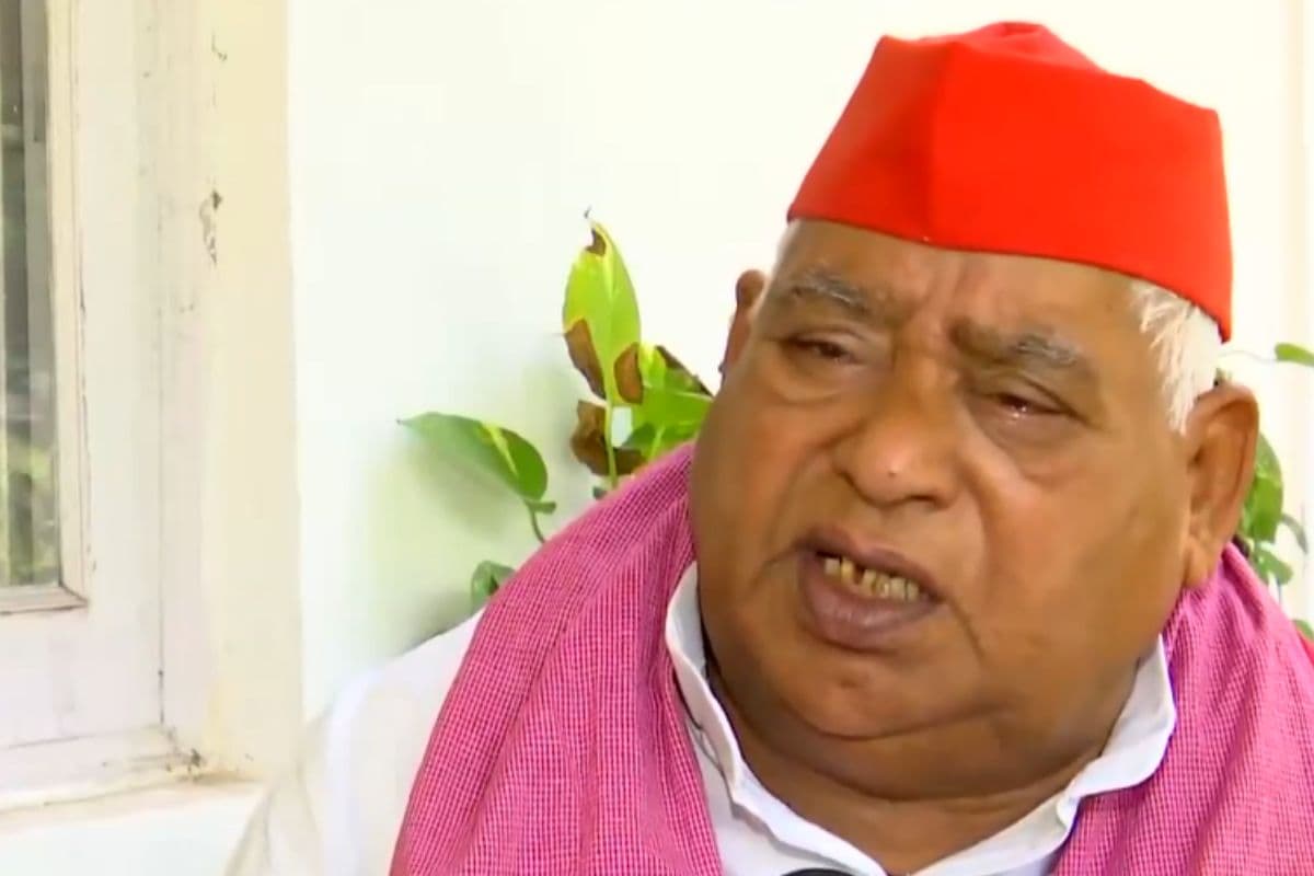 सपा एमपी अवधेश प्रसाद ने  गठबंधन की बैठक से पहले केंद्र सरकार को महंगाई,बेरोजगारी,पेपर लीक और यूरिया संकट पर घेरा, कहा सरकार हर मायने में फेल