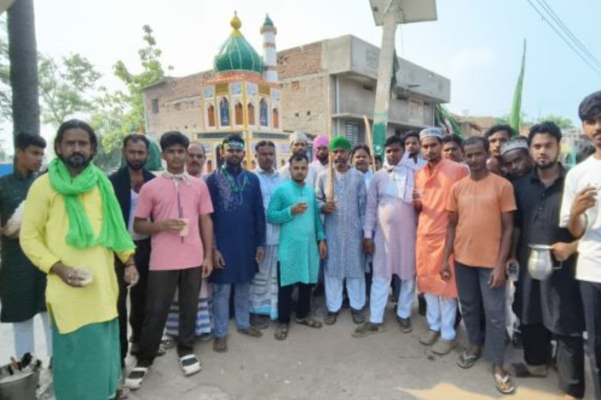 औरंगाबाद : ओबरा में पारंपरिक अंदाज में मनाया गया मुहर्रम, ताजिया के साथ गांवों में निकला जुलूस