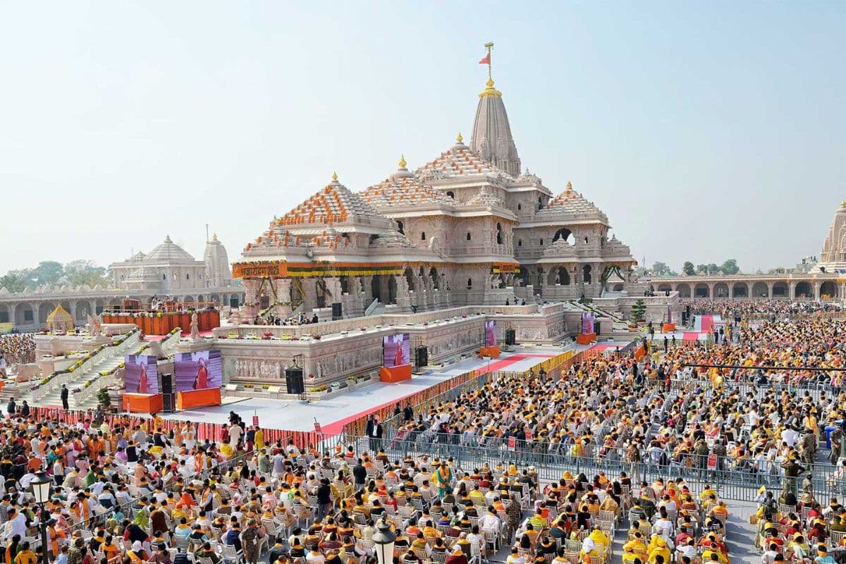 राम मंदिर दान विवाद: ट्रस्ट बोला- चांदी की ईंटें और आभूषण सुरक्षित, एक-एक पाई का है हिसाब