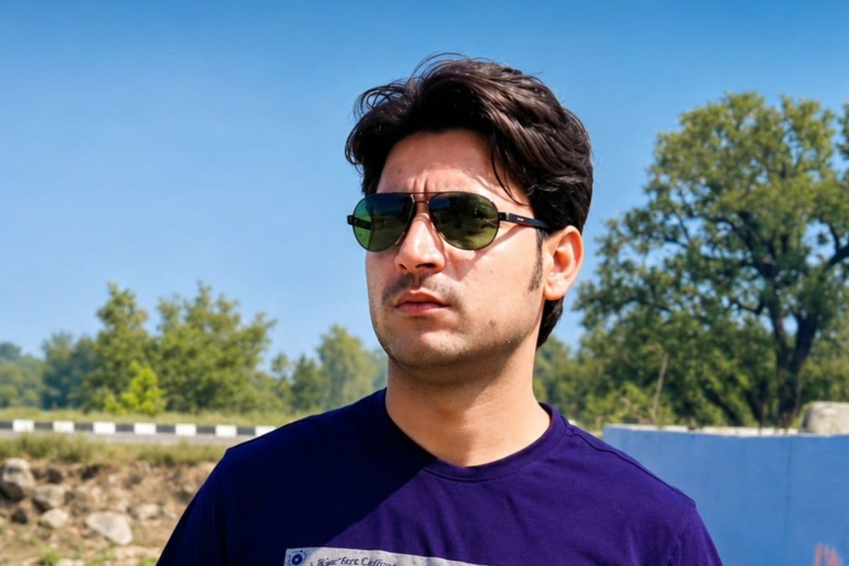 'भगत सिंह जैसे थे भरत तिवारी', पप्पू यादव, संजय झा समेत इन नेताओं ने एनकाउंटर पर उठाए सवाल