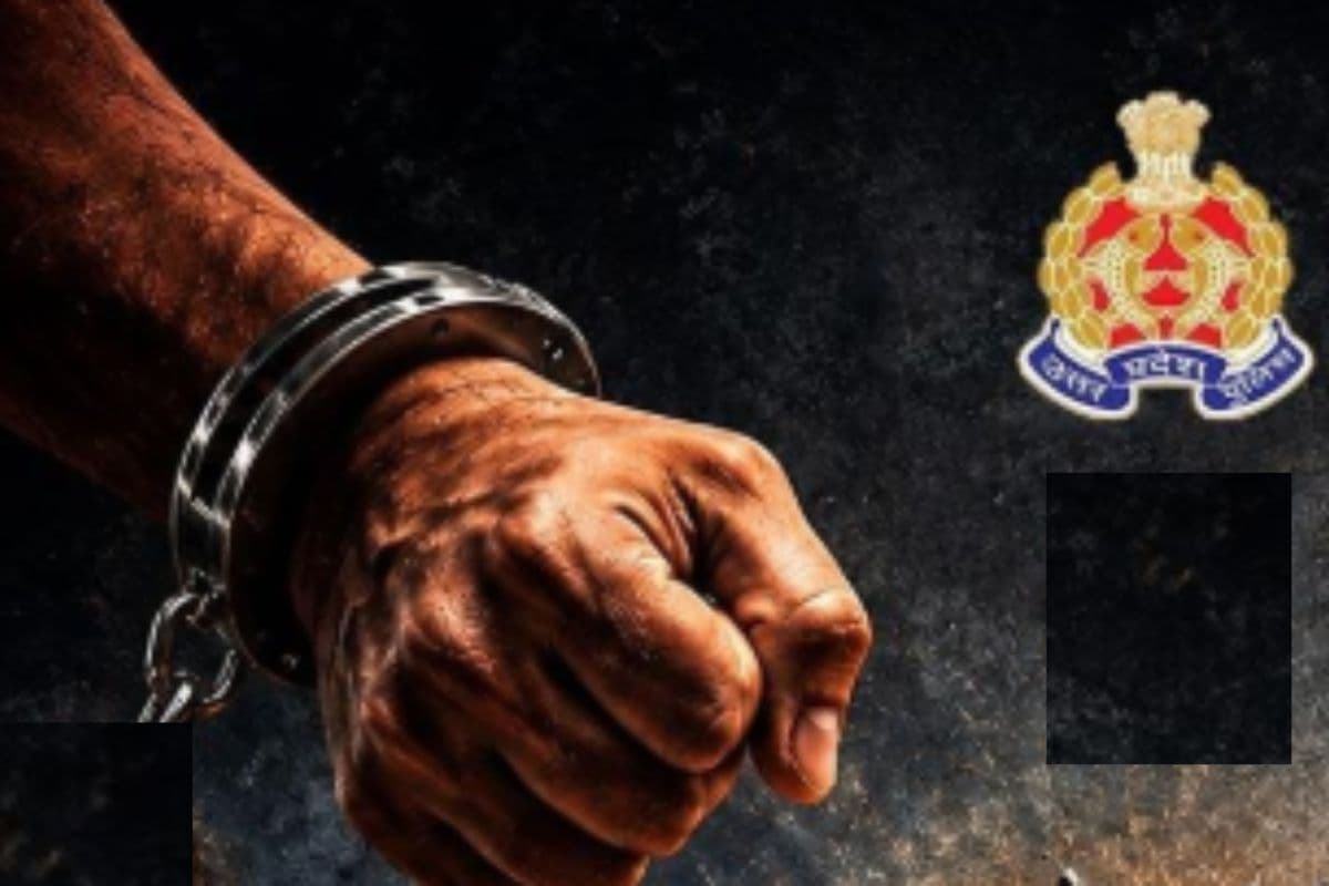 हनुमान मंदिर में नमाज अदा करने का वीडियो वायरल, यूपी पुलिस हुई एक्टिव