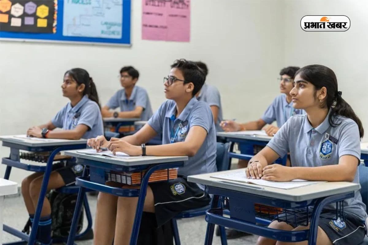 CBSE बदलने जा रहा है थ्री लैंग्वेज पॉलिसी, इस बार छात्रों को मिलेगी बड़ी राहत 