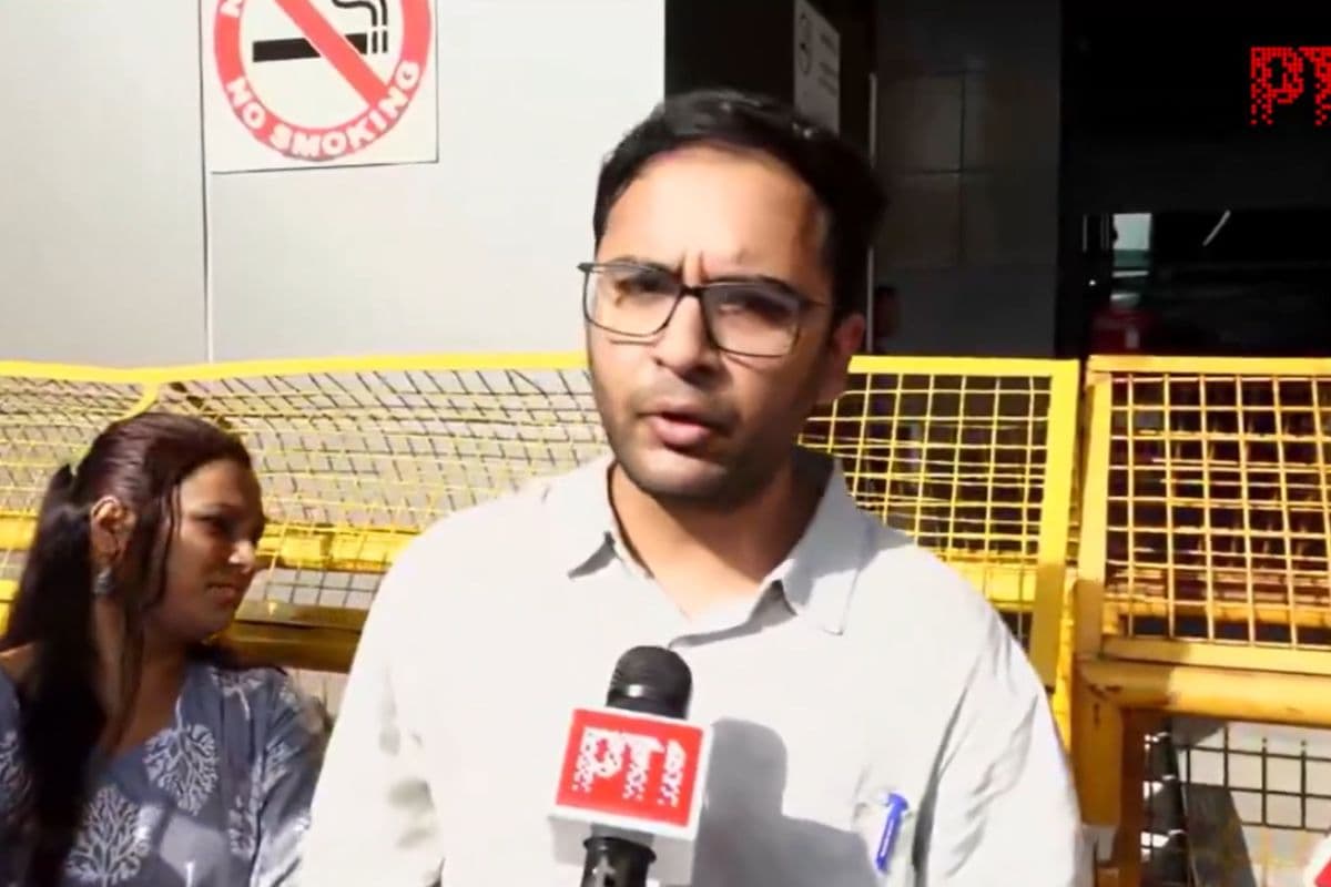 कॉकरोच जनता पार्टी का प्रदर्शन आज, सुरक्षा बढ़ाई गई, अभिजीत दीपके दिल्ली पहुंचे