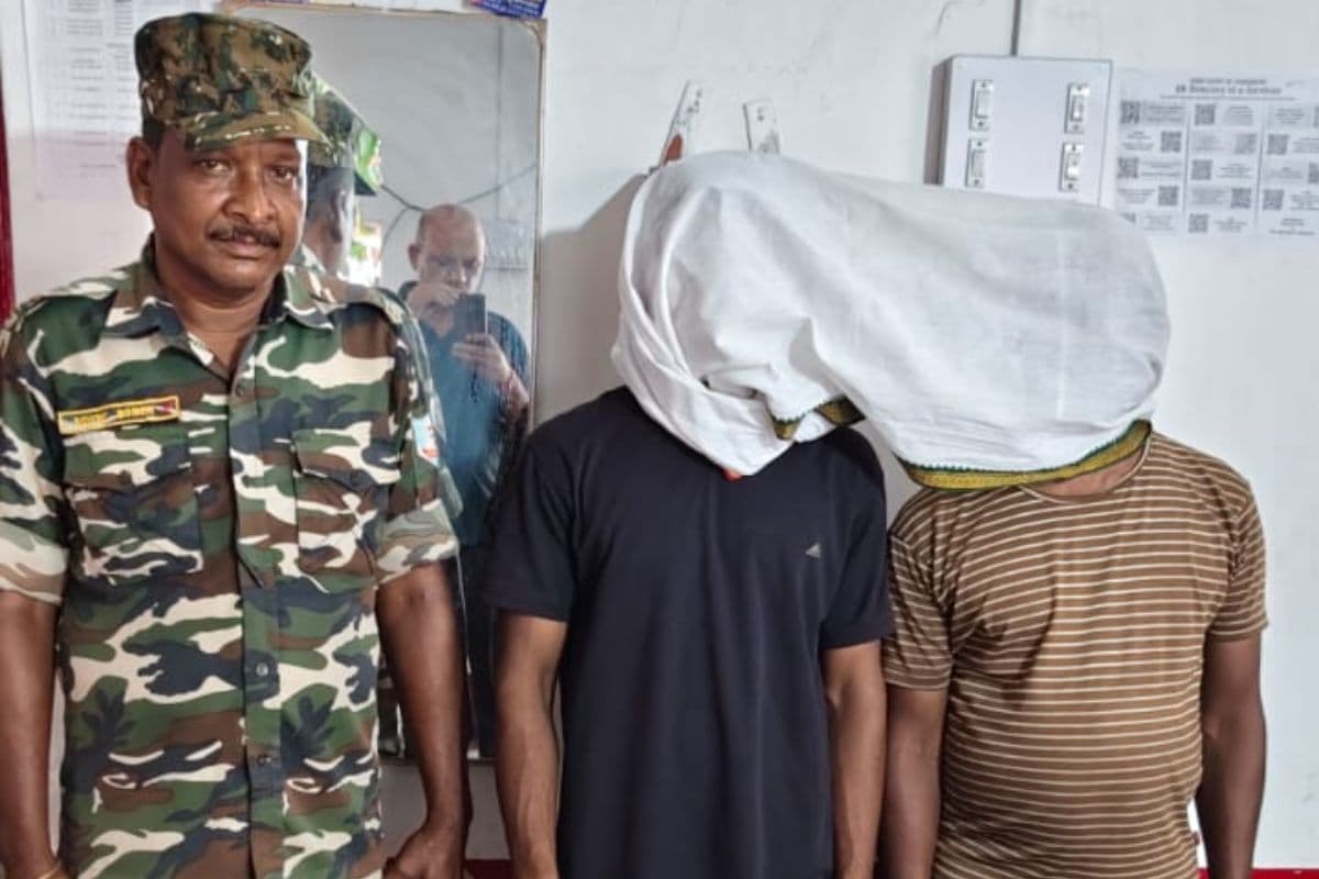 Dhanbad: बाघमारा में मशीन से डीजल चोरी करते दो आरोपी रंगेहाथों गिरफ्तार, भेजे गए जेल