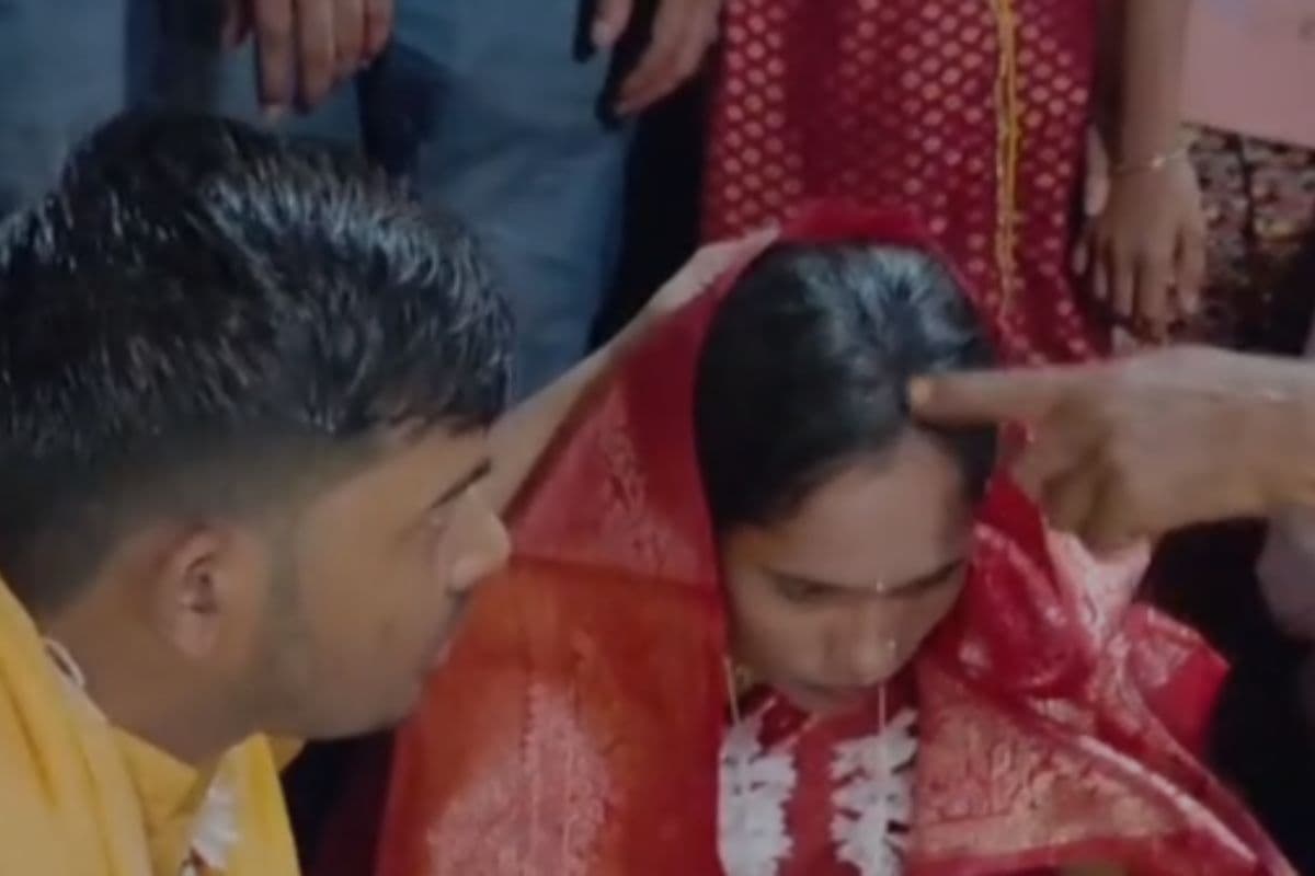 मजहब की दीवार भी नहीं तोड़ पाई प्यार का रिश्ता, धनबाद के विपुल ने लीं राहत प्रवीण के साथ सात फेरे