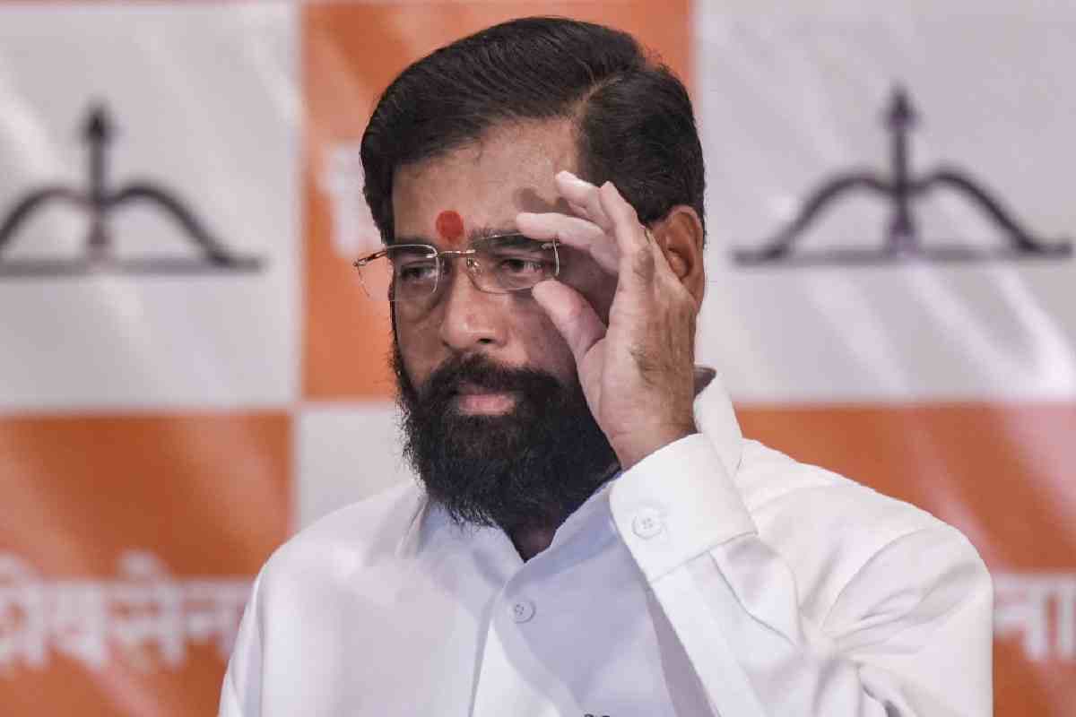 पिक्चर अभी बाकी है! क्या अब उद्धव ठाकरे के 3 सांसदों और 20 विधायकों पर है शिंदे की नजर