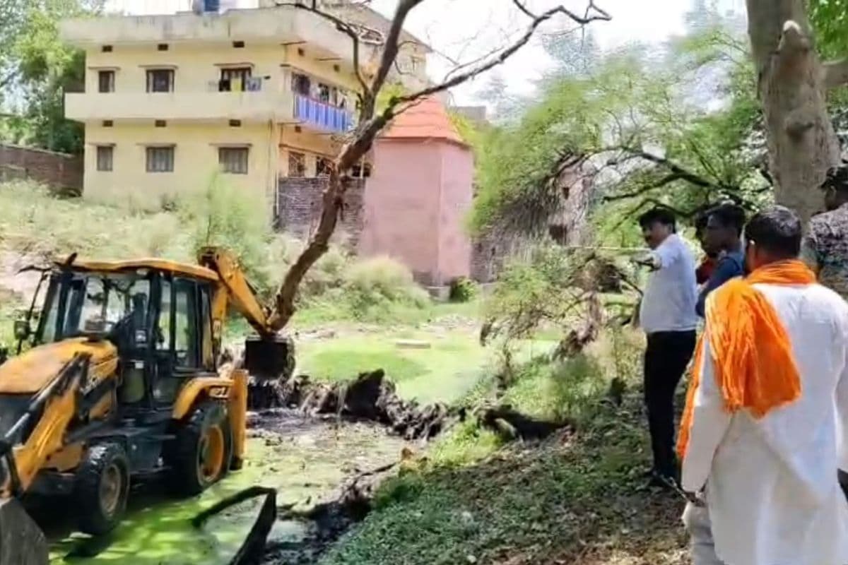 गढ़वा में सरस्वतिया नदी पुनर्जीवन मुहिम को मिला नया बल, मेदिनीनगर से बढ़े सहयोग के हाथ 