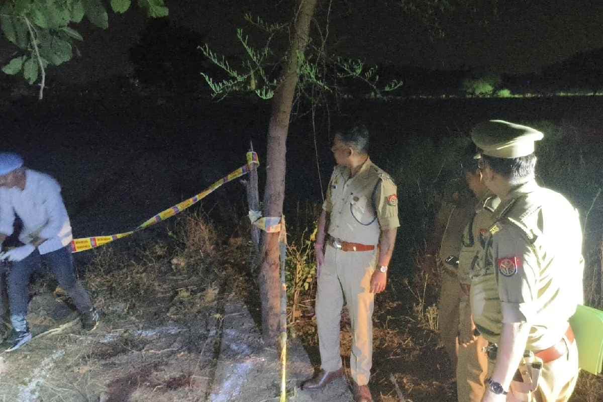 गाजीपुर: पुलिस को देखते ही कमलेश ने की फायरिंग, व्यापारी हत्याकांड का वांटेड मुठभेड़ में ढेर